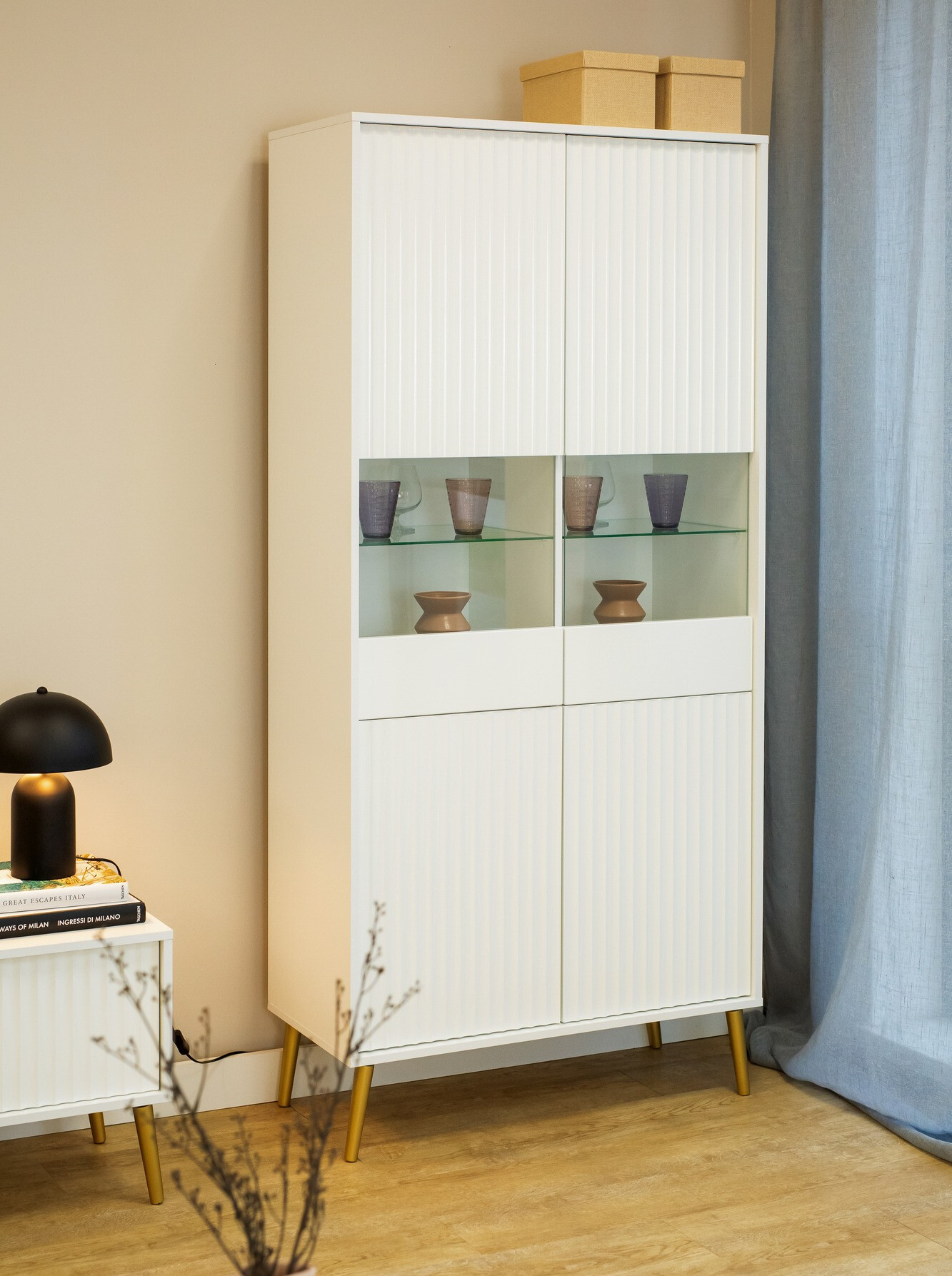 Bookcase Cirferi 108 (White + Golden)