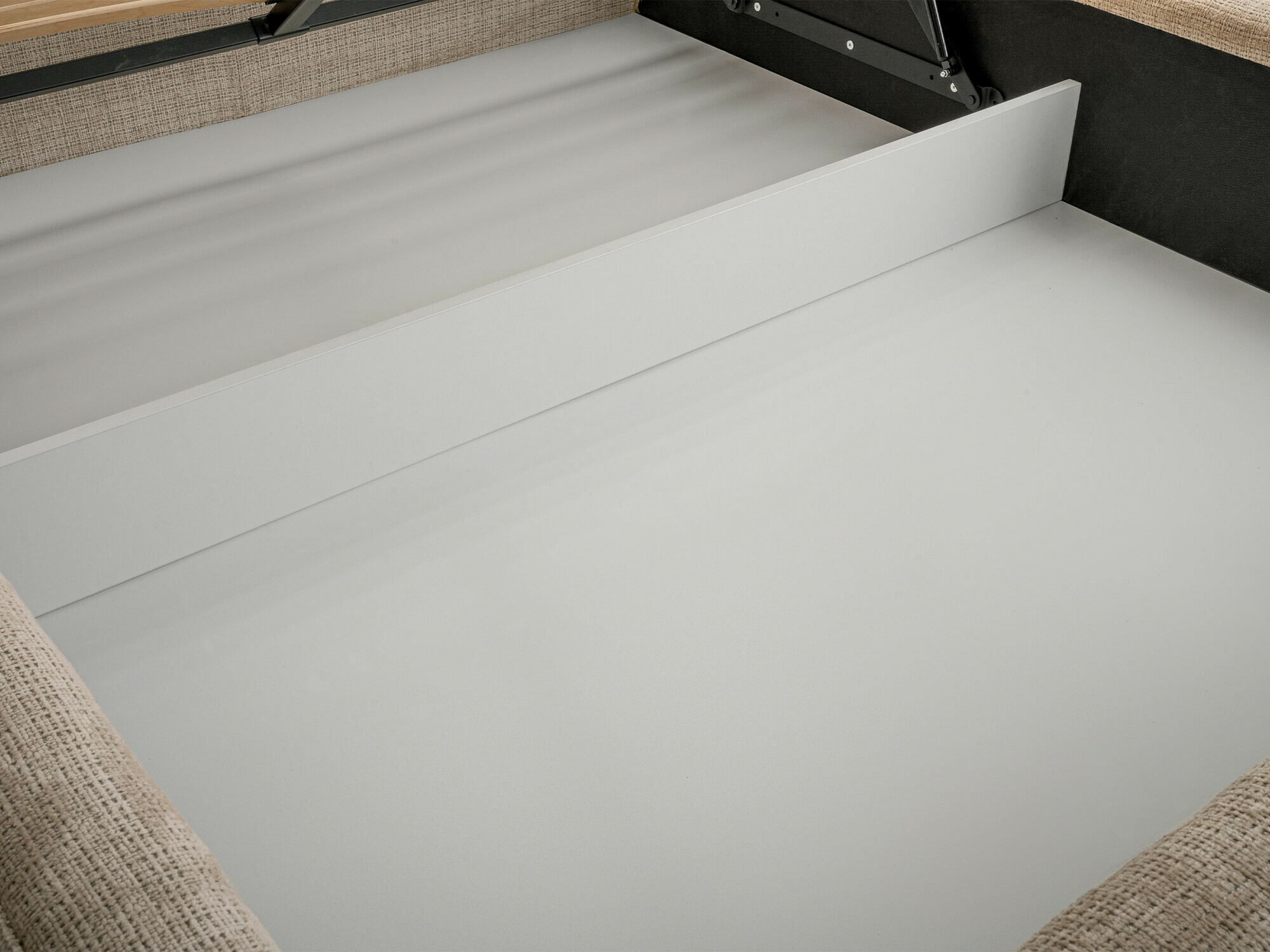Bed Calcalo 108