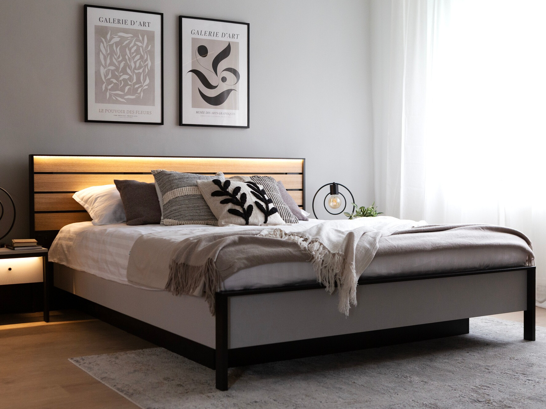 Bed Almela 107