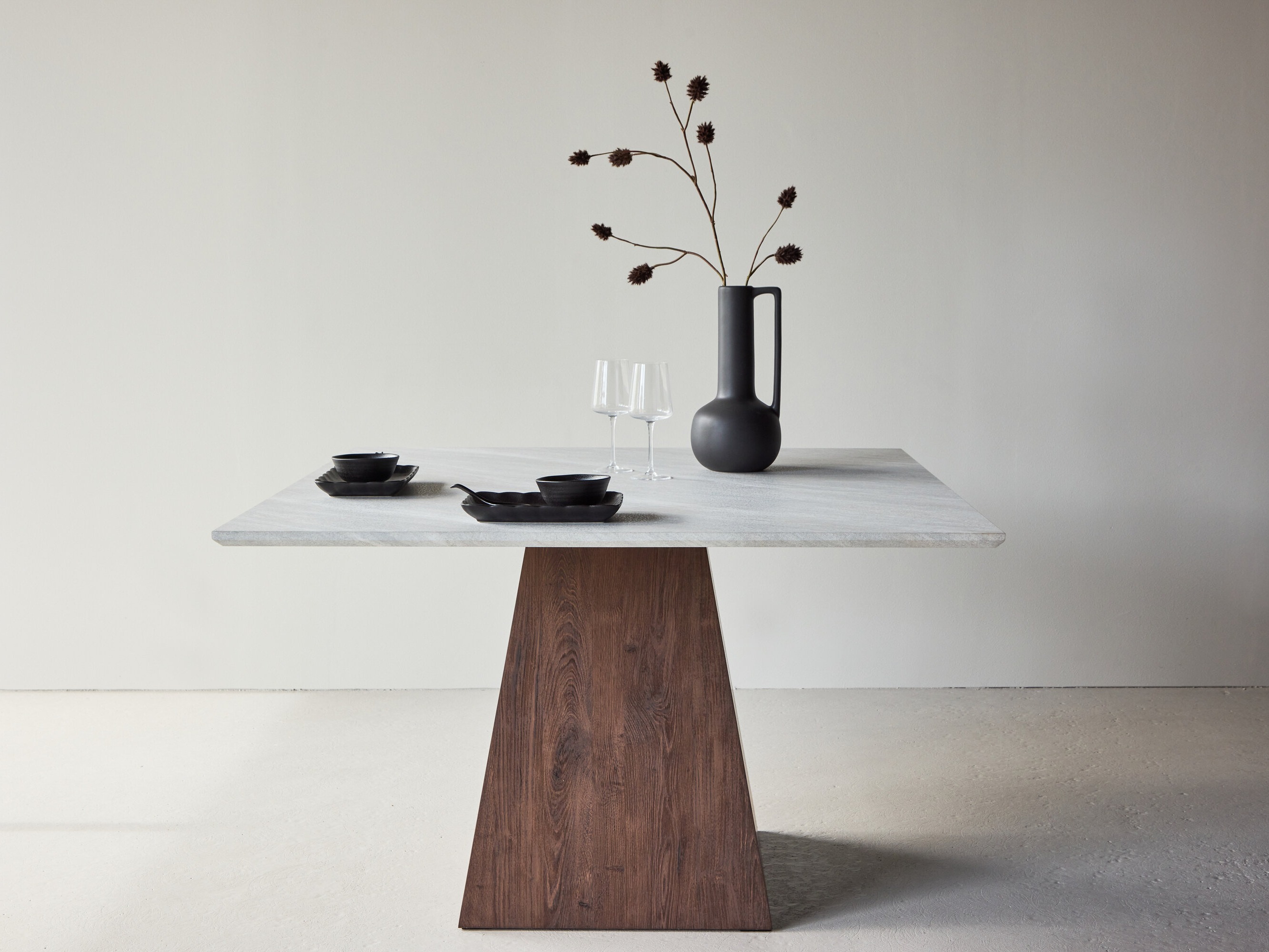 Table Dallas 4896