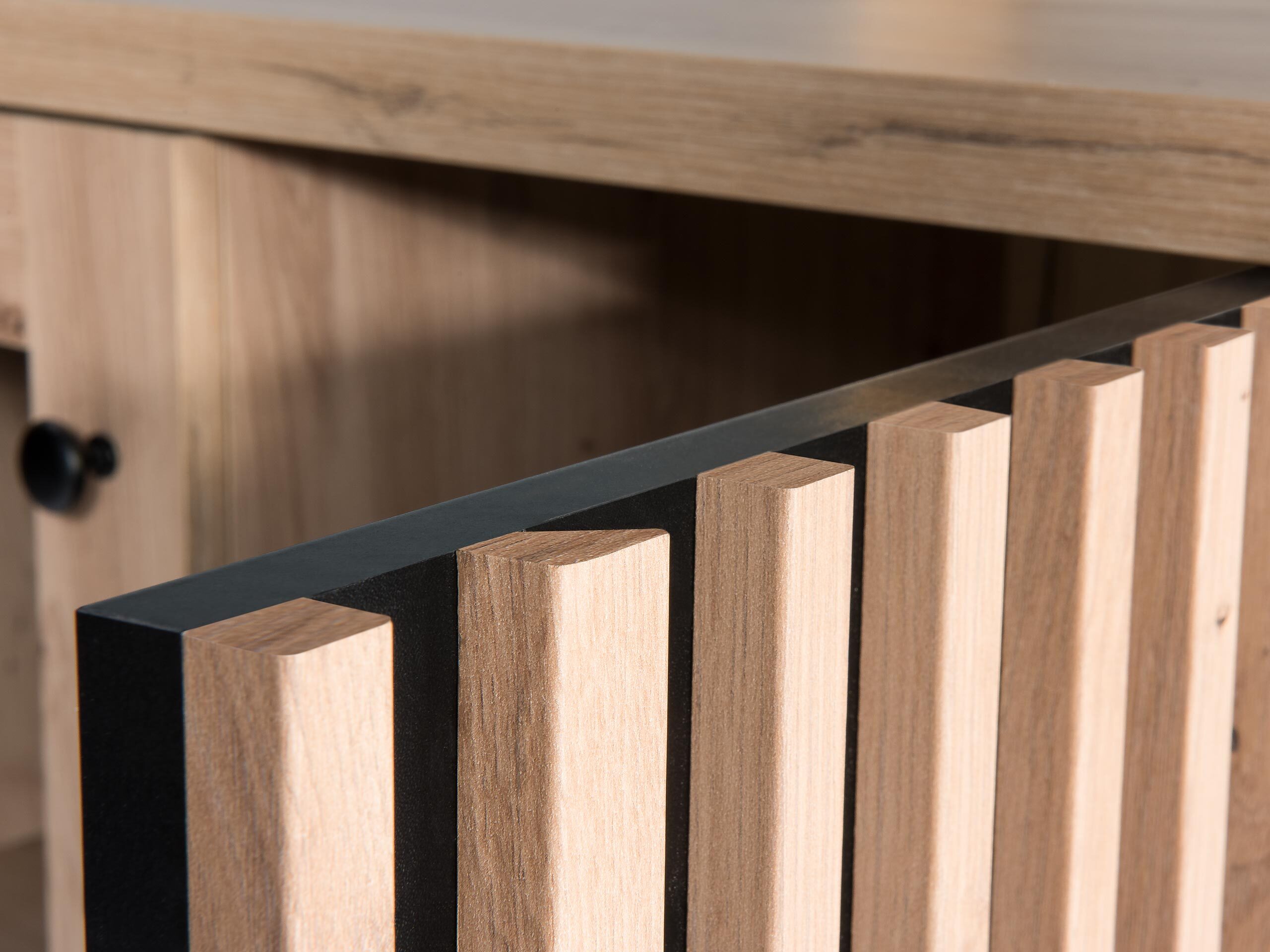 Sideboard Venmava 102