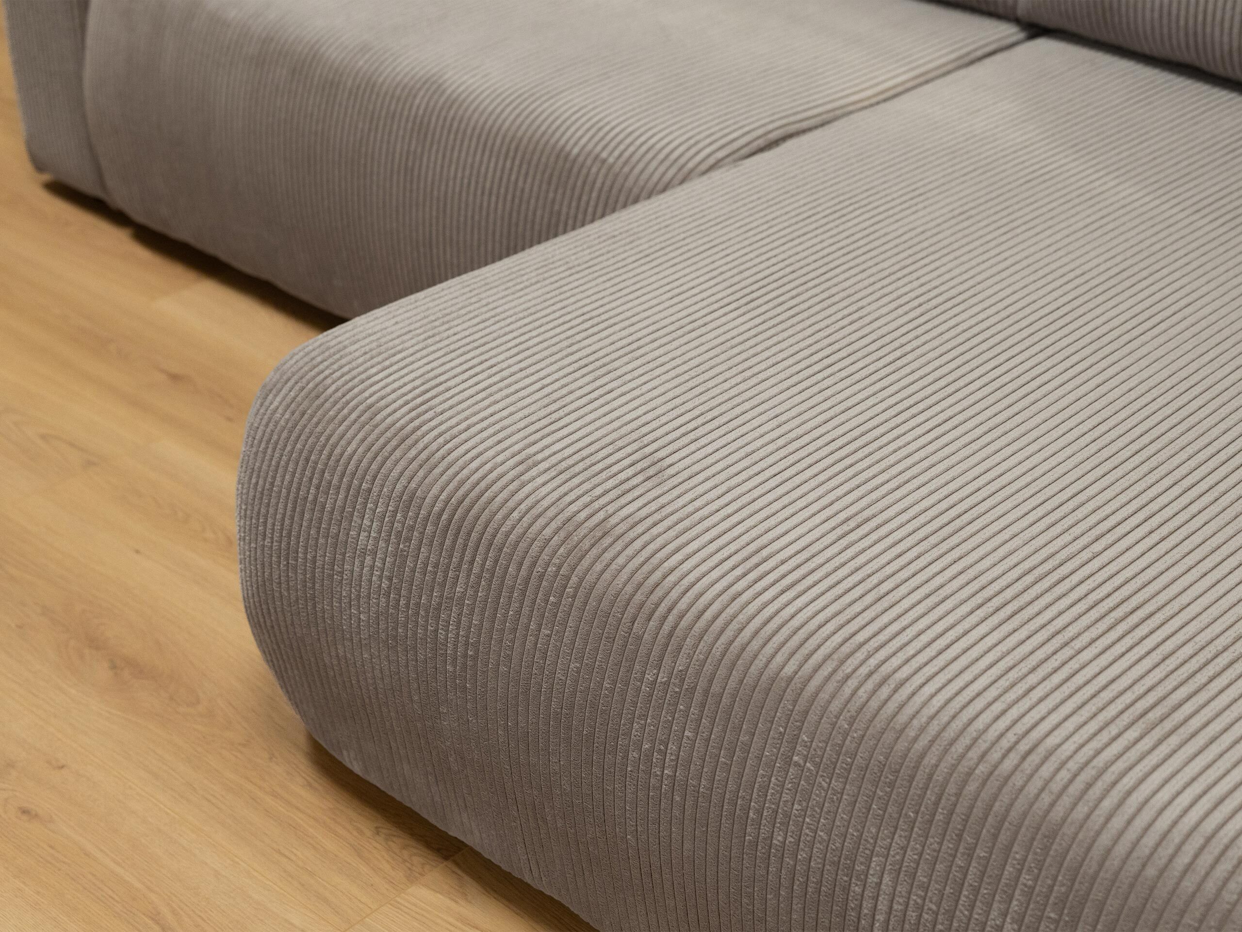 Corner sofa Luxum (Ambience 02)